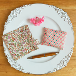 福袋♡無農藥糙米保溫袋/餐巾袋2件粉紅花卉圖案 第1張的照片