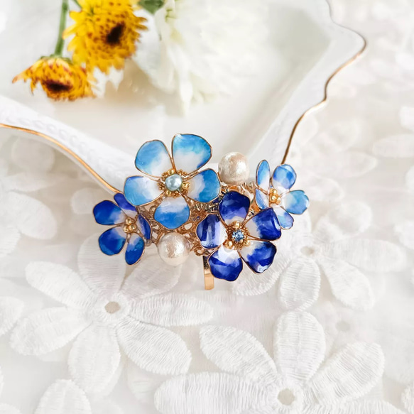 ロイヤルブルー Nemophila 青空の花 ＊ ネモフィラ ＊ ポニーフック コットンパール bijoux glass 14枚目の画像