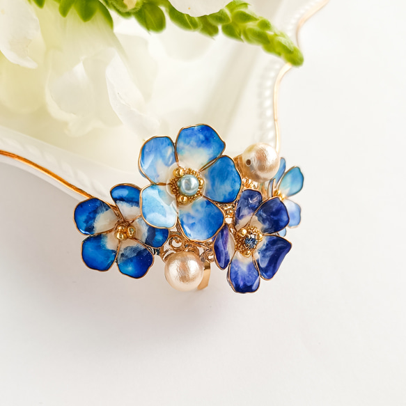 ロイヤルブルー Nemophila 青空の花 ＊ ネモフィラ ＊ ポニーフック コットンパール bijoux glass 10枚目の画像