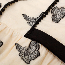 棉白色提花 法式少女蝴蝶仙子印花V領洋裝 含防透光裡布連身裙 第7張的照片