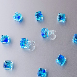 ﾐﾆｻｲｽﾞ琉球ガラスの涼やかイヤリング・ピアス ブルー 夏の空と海の色 6枚目の画像