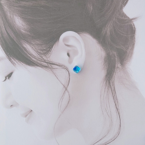 日本／琉球ガラス】小ｻｲｽﾞ琉球ガラスの涼やかイヤリング・ピアス