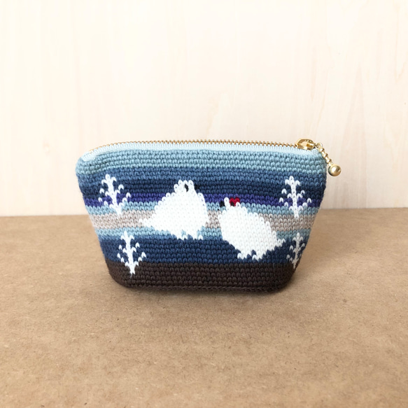 Black and White☆ハンドル付きBOX型刺繍ポーチ☆いちごちゃん