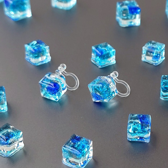 日本／琉球ガラス】小ｻｲｽﾞ琉球ガラスの涼やかピアス・イヤリング