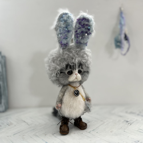 うさみみ帽子のごーぐるにゃんこ 羊毛フェルト ぶさかわねこ