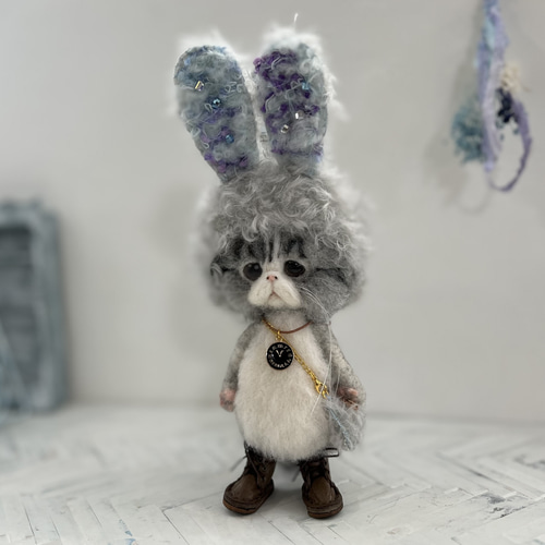 うさみみ帽子のごーぐるにゃんこ 羊毛フェルト ぶさかわねこ