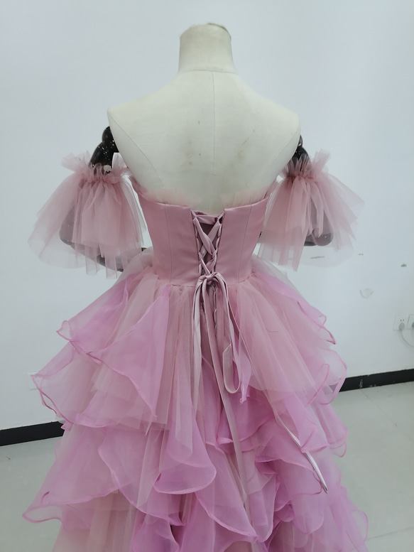 免運費！可愛的淺粉色連衣裙 出眾的時尚感 短款長裙 柔軟的層疊薄紗裙 第12張的照片