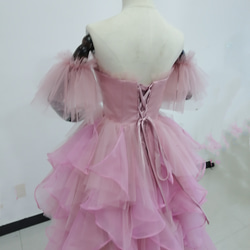 免運費！可愛的淺粉色連衣裙 出眾的時尚感 短款長裙 柔軟的層疊薄紗裙 第10張的照片