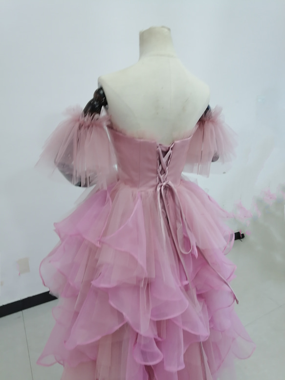免運費！可愛的淺粉色連衣裙 出眾的時尚感 短款長裙 柔軟的層疊薄紗裙 第10張的照片