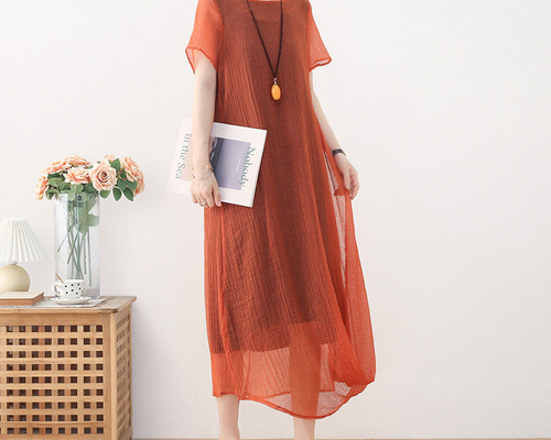 即納】エアリーな透け感素材のワンピース 裏地付き オレンジ