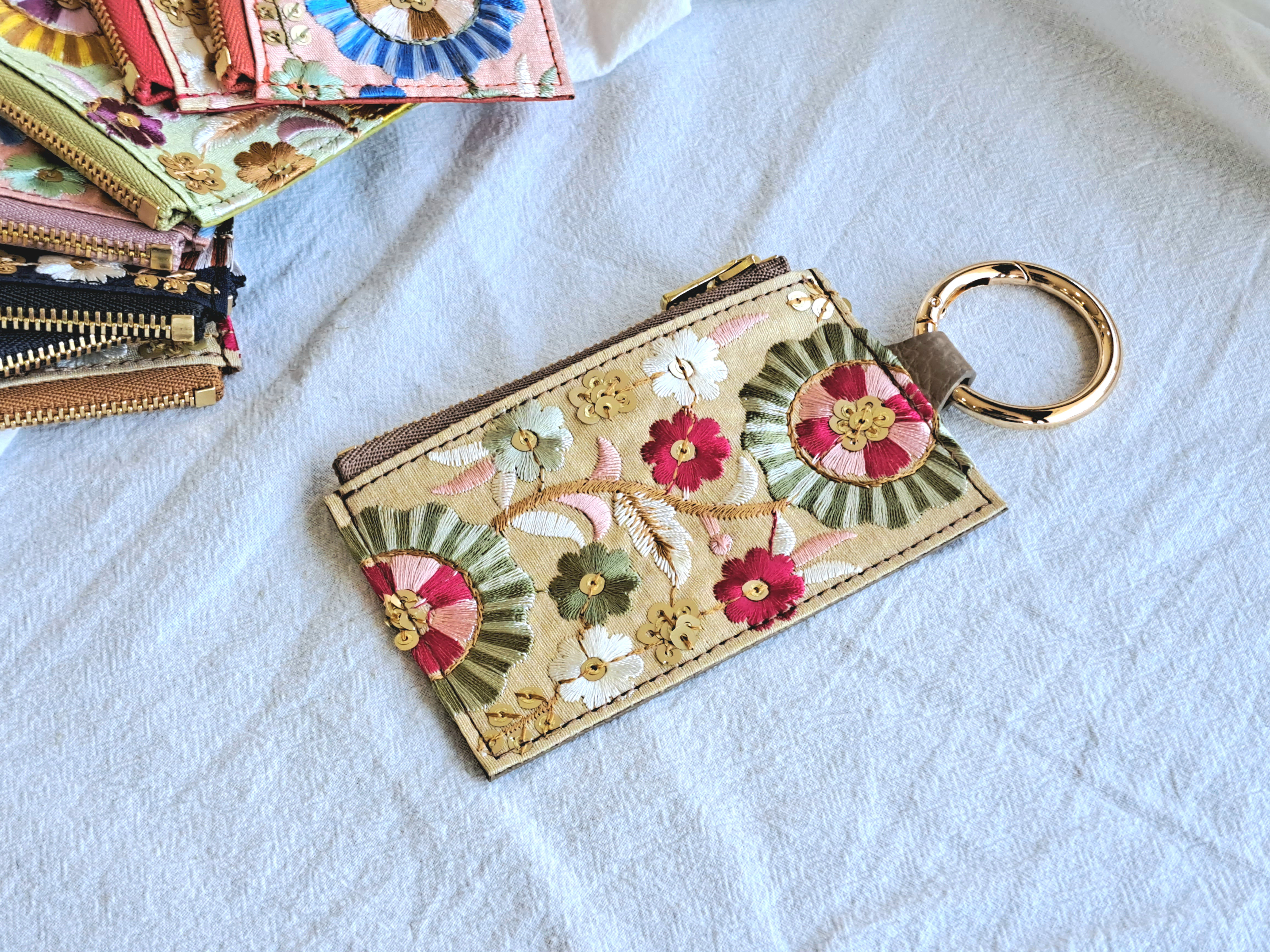 インド刺繍リボン　フラットポーチ　専用ページ