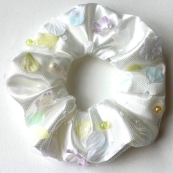 白（ホワイト） シュシュ の人気通販｜Creema(クリーマ) 国内最大の