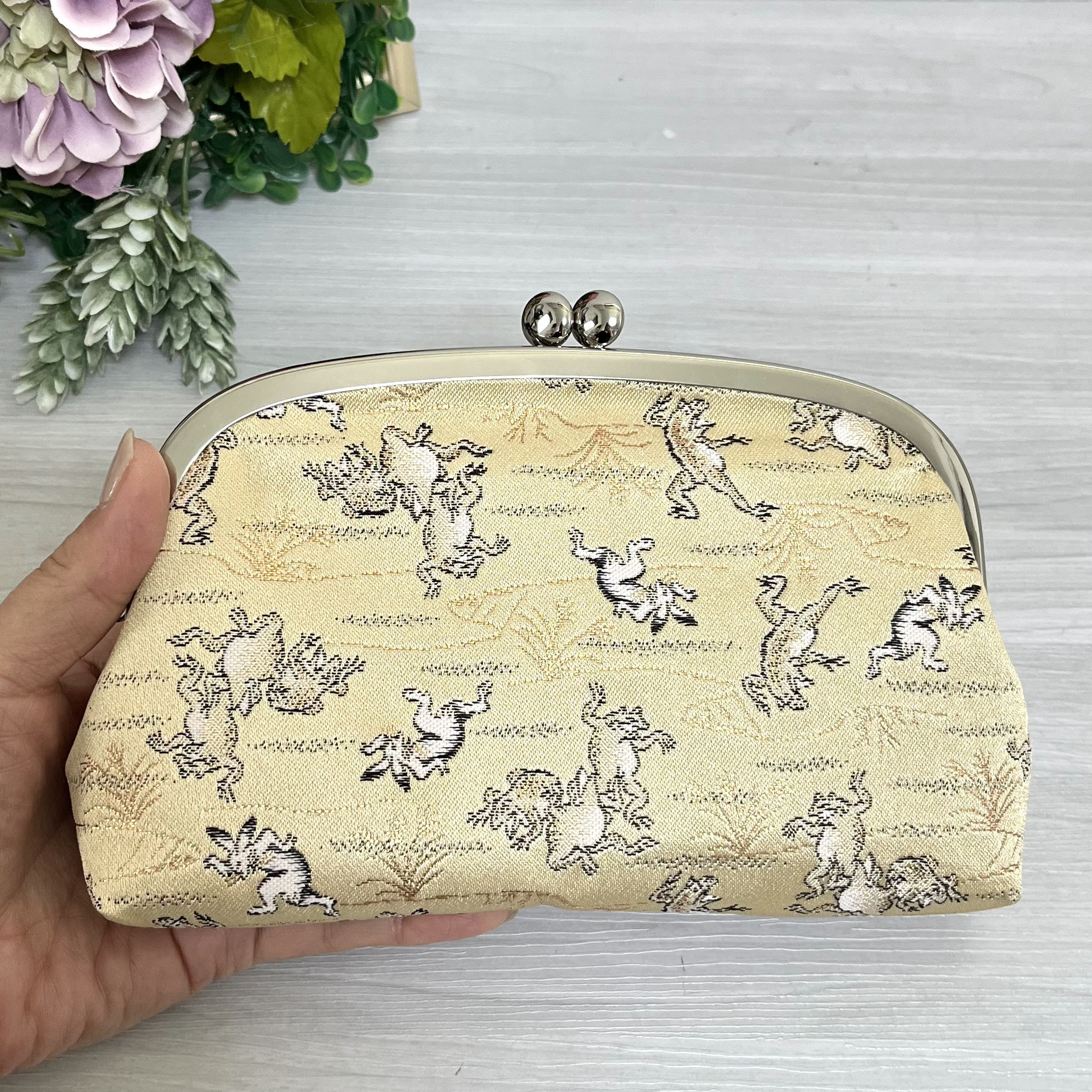 【中古】 まどう 神品正子戯曲集１/カモミール社/神品正子 6132c6d2-s.jpg