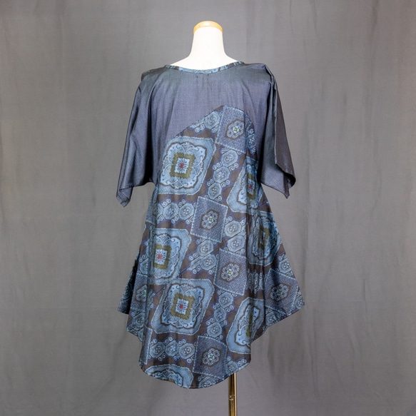 藍大島のチュニック 着物リメイク　紬　シルク　フリーサイズ 5枚目の画像
