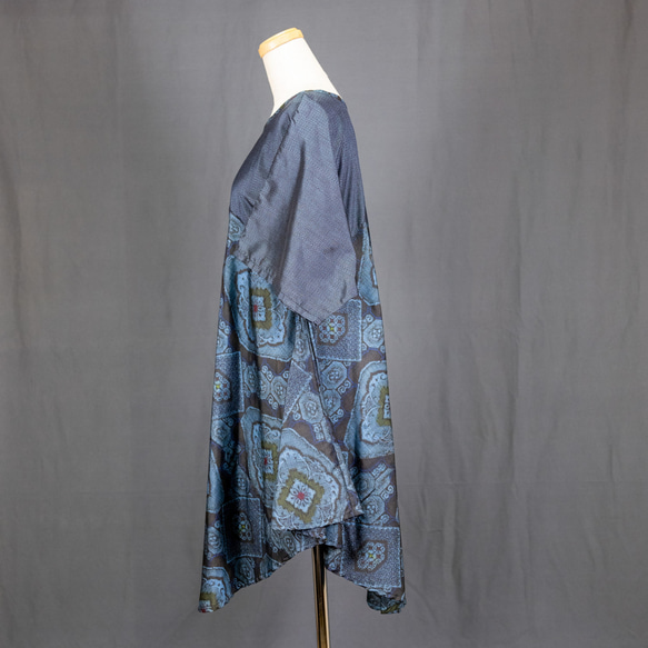 藍大島のチュニック 着物リメイク　紬　シルク　フリーサイズ 4枚目の画像