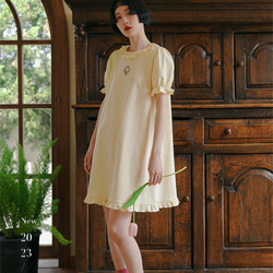 奶黃色 日系少女木耳花邊鬱金香軟fufu短洋裝 立體浮雕裝飾連身裙 第3張的照片