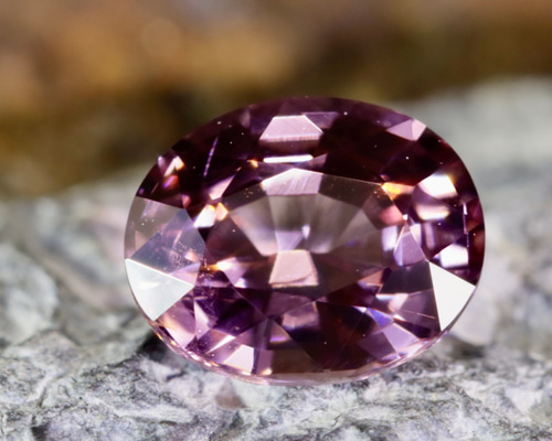 Twin star sapphire from Sri Lanka 2.539ct loose