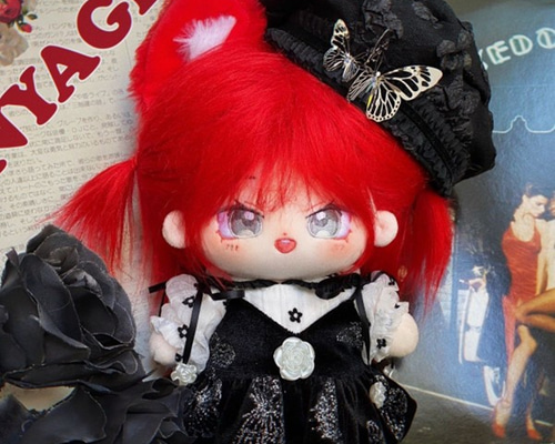 数量限定 レア 赤髪 蒼瞳 クール 20cm ぬいぐるみ - メルカリ