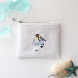 海開きとペンギン　刺繍ミニポーチ 1枚目の画像
