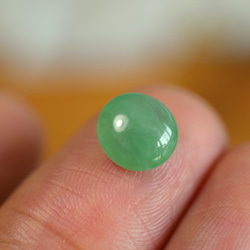 ミャンマー産天然 A貨 本翡翠 ルース 無処理ミャンマー産纯天然本翡翠￼ （A貨）淡い緑色 半透明 人気高い正
