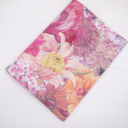 リバティ 母子手帳ケース マリーナ・シーフラワー/ピンク B6サイズ マルチケース 4枚目の画像