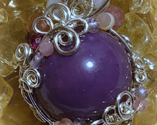 高品質 綺麗な紫色のフォスフォシデライト(14mm) ワイヤーアート