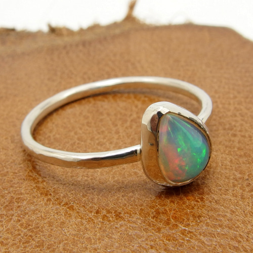 オパールリング18号 しずく 【silver】ティアドロップ 天然石 オパール