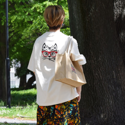 刺繍＆ステンシル☆半袖T-shirt／猫と眼鏡。9.1oz 2枚目の画像