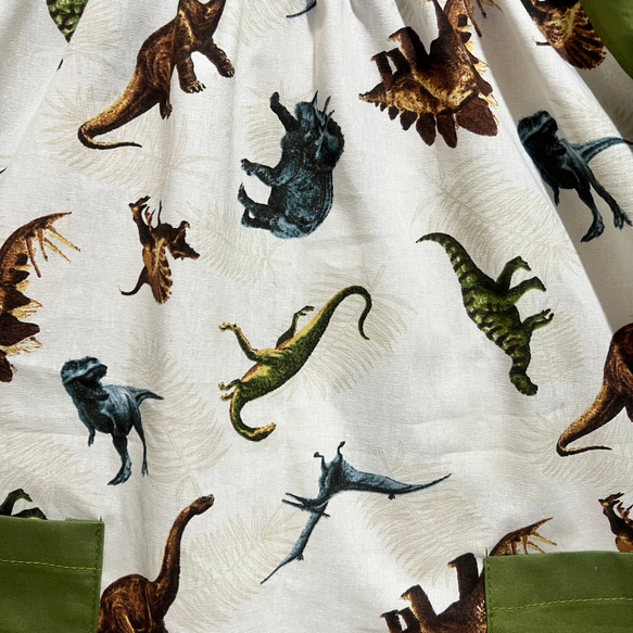 リアル恐竜スモックカーキ 半袖  110 男の子 2枚目の画像