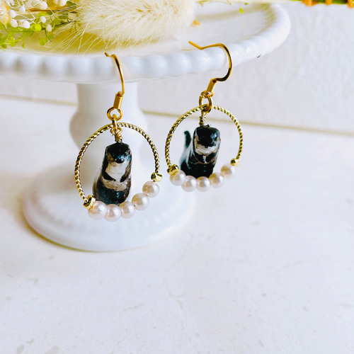 No.625-A　カワウソ☆ハンドメイド☆レジン☆ピアス・イヤリング よく見るとカワウソのピアス&イヤリング☆受注製作 ピアス（フック