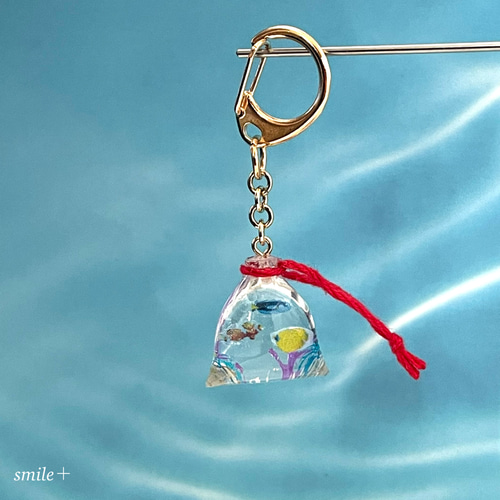 サマーセール ミニグランド バンドル 熱帯魚キーホルダー 15827325｜Creema 通販 smile+ キーホルダー キーホルダー・アクリルキーホルダー