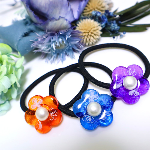 キラキラなお花のヘアゴム【白い花】 ヘアゴム mio-tempo 通販