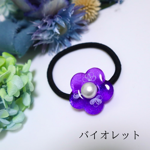 キラキラなお花のヘアゴム【白い花】 ヘアゴム mio-tempo 通販