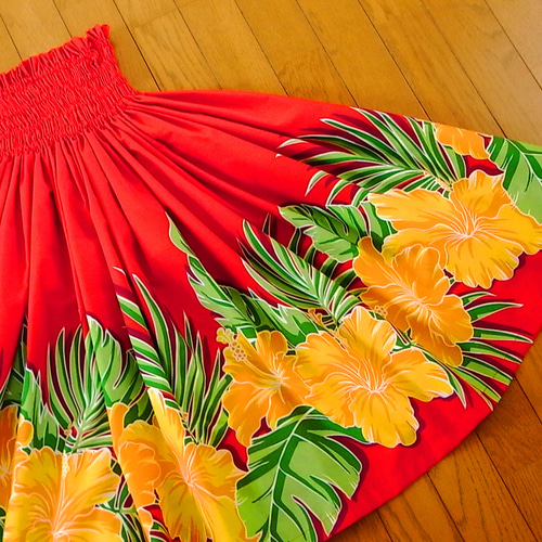 ☆オーダー☆赤☆ハイビスカス☆パウスカート☆（商品番号：MN-12  