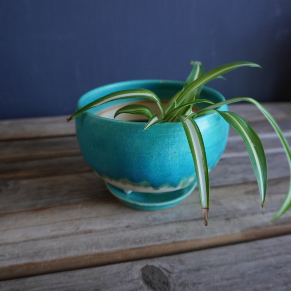 【陶器】トルコ青の脚付き植木鉢 ９ 4枚目の画像