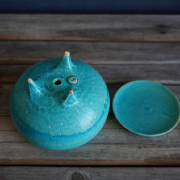 【陶器】トルコ青の脚付き植木鉢 11 13枚目の画像
