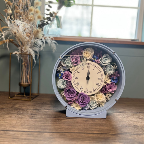 花時計　プリザーブドフラワー 送料無料】プリザーブドフラワーのお花がいっぱい詰まった可愛い時計