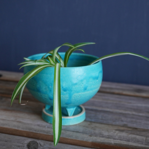 【陶器】トルコ青の脚付き植木鉢 12 5枚目の画像