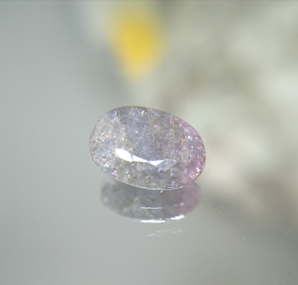 虹入り トルマリン バイカラートルマリン 1.37ct ⭐1890 - 口コミ商品
