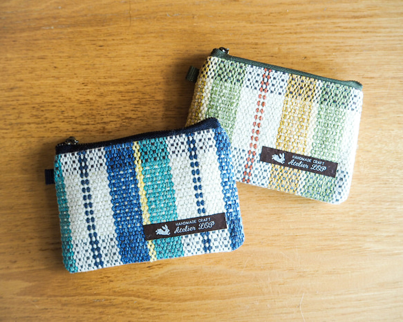 SALE】カントリーチェック手織り布のミニフラットポーチ（1色） ポーチ