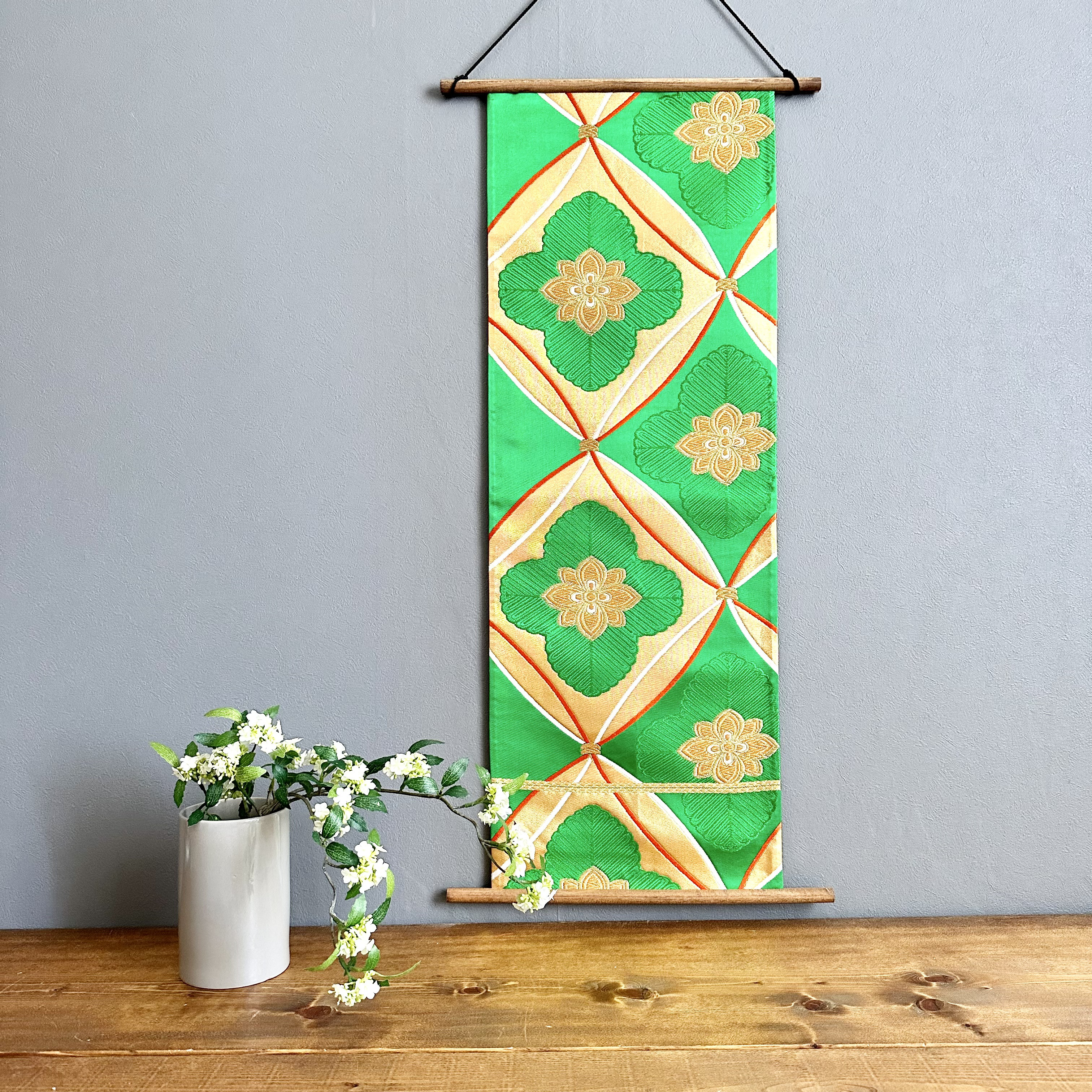 着物リメイク　正絹タペストリー koto1946