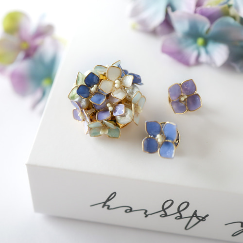 重ね付けできる紫陽花のブローチ＆ピンブローチセット ブローチ 発送