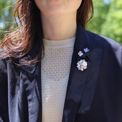 可分層繡球花胸針與別針胸針套裝 第4張的照片