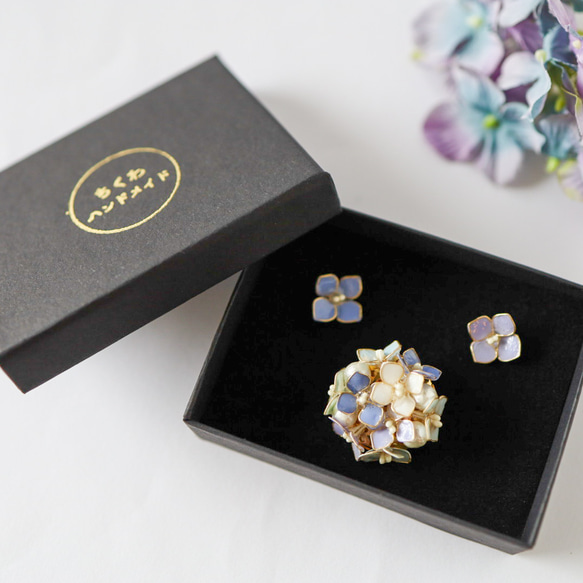 可分層繡球花胸針與別針胸針套裝 第15張的照片