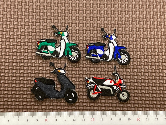 50CCバイク刺繍ワッペンセット【アイロン接着タイプ】 1枚目の画像