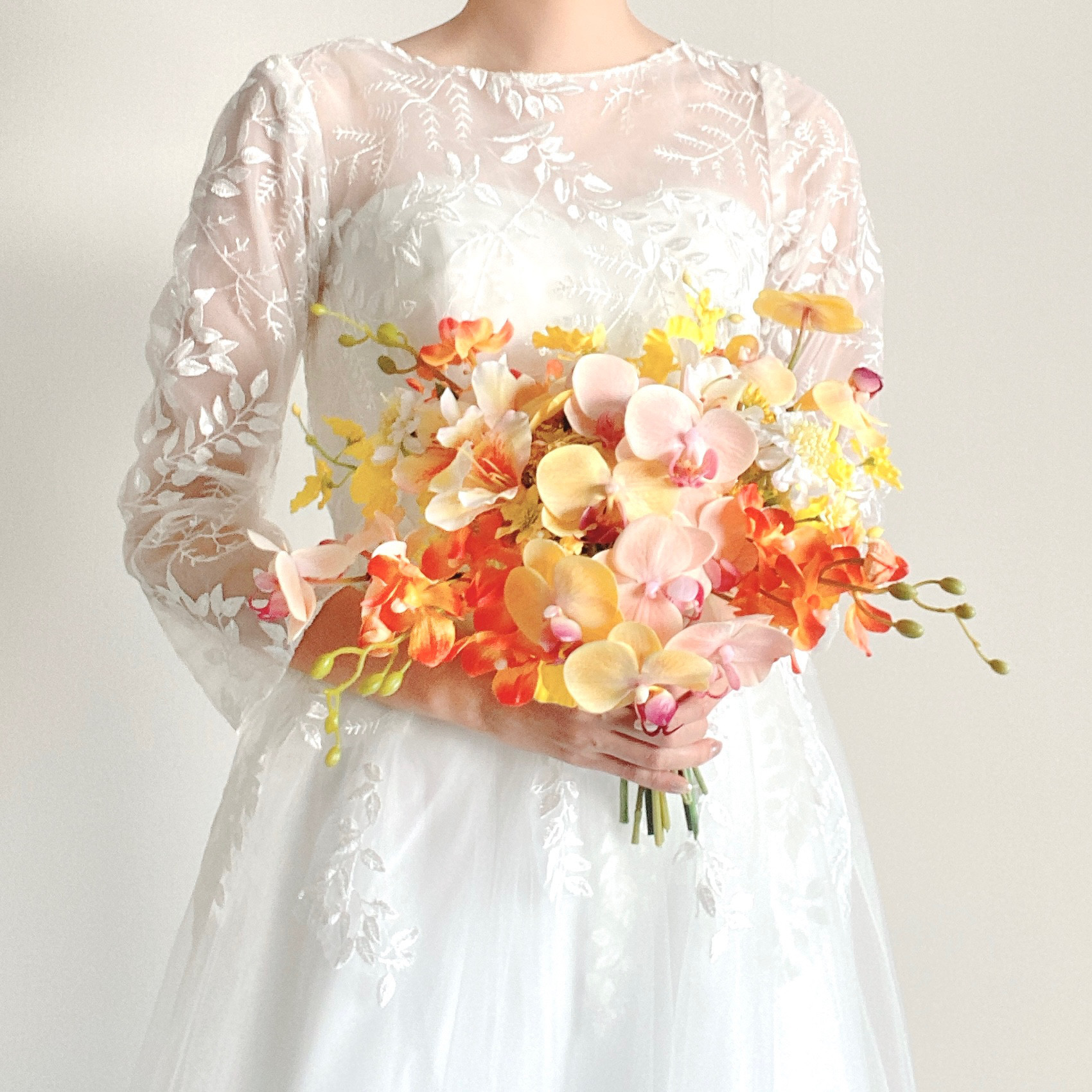胡蝶蘭のリゾート風クラッチブーケ【結婚式/ウェディング