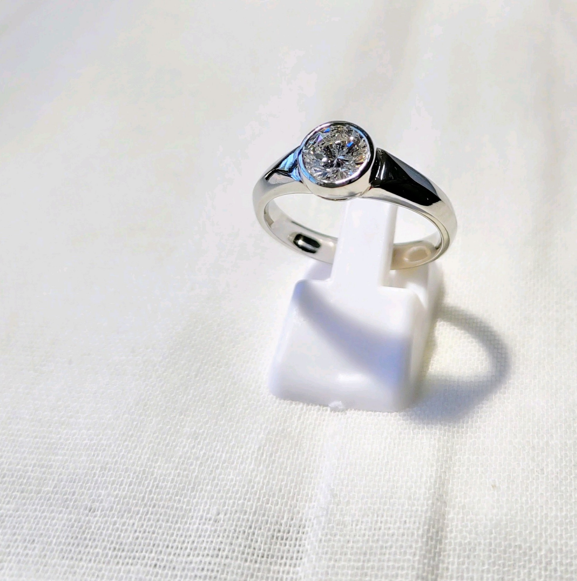 ダイヤモンドリング　ORDERMAID