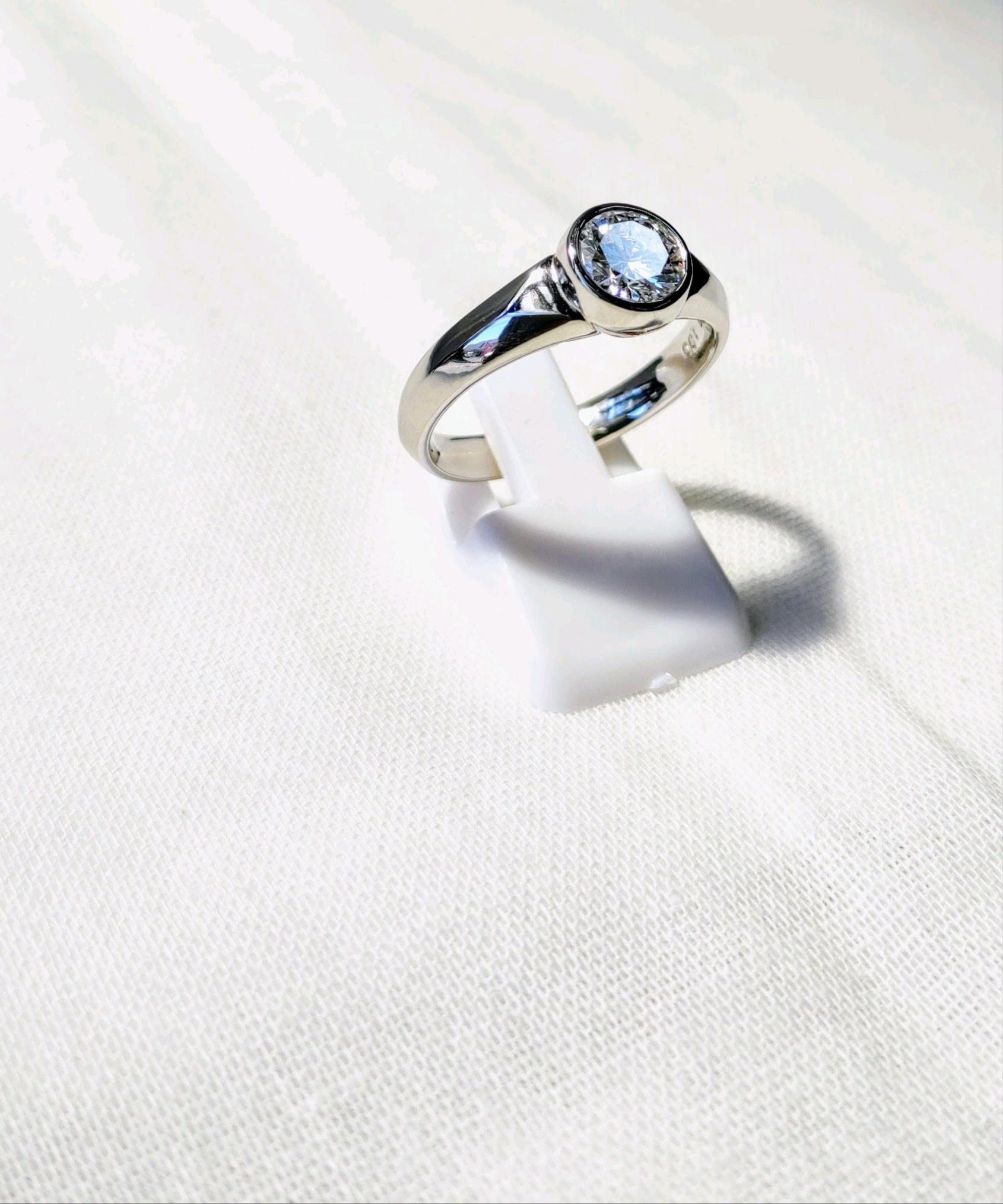 ダイヤモンドリング　ORDERMAID