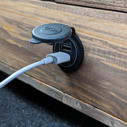 ハイエース　センターコンソールボックス　アンティークブラウン　ワイド用　　充電用USB2口付き　ヒノキ＆杉製 4枚目の画像