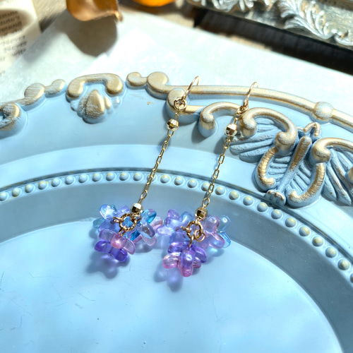 K18片耳ピアス 紫陽花3 ピアス（スタッド・一粒） Mitu 通販